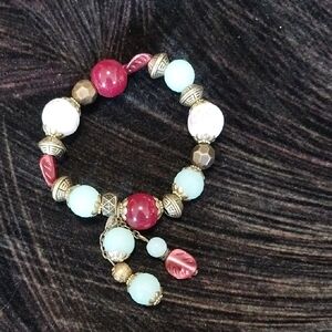 LBVYR Elegant Beaded Bracelet with Red and Gold Accents